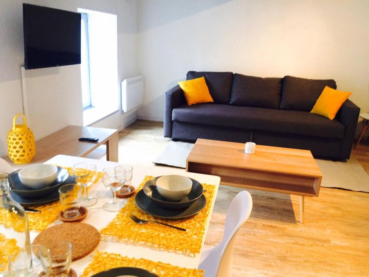 カルカソンヌAu Pied De La Citeアパートメント エクステリア 写真